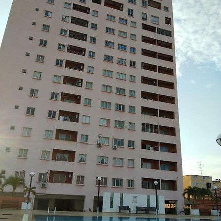 Plaza Melaka Raya Apartment Dış mekan fotoğraf